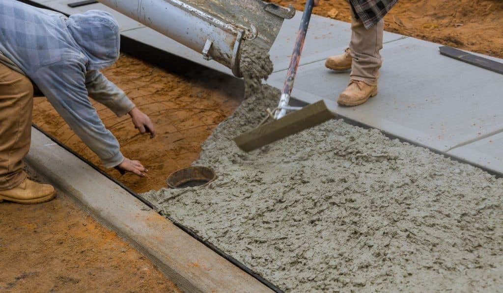 professional concrete contractor with experience