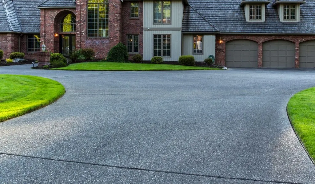 how to maintain concrete driveway overview