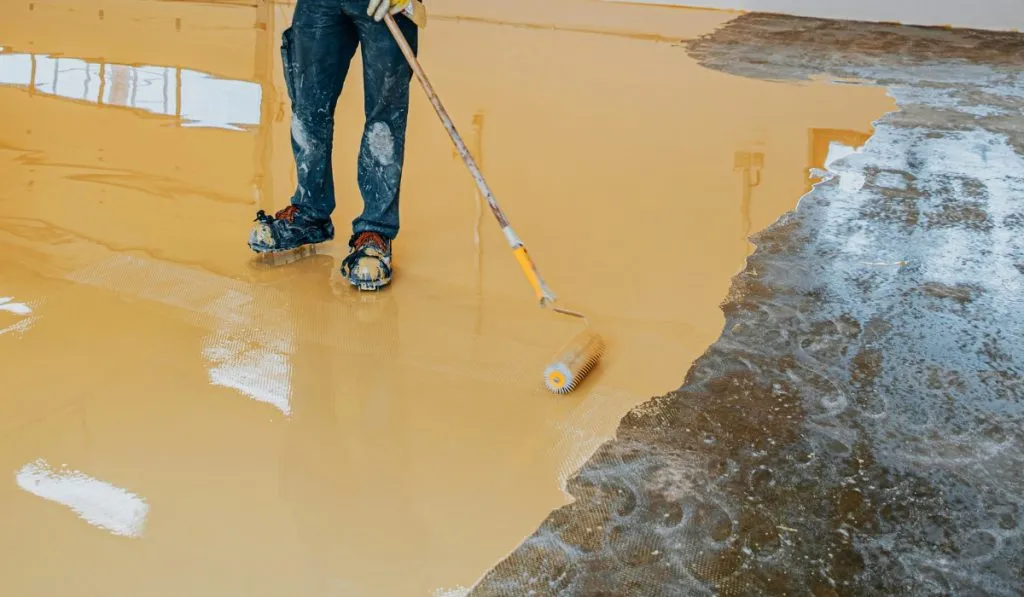 Durable polyaspartic floor coating in garage